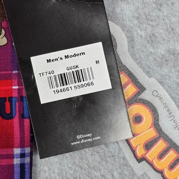 NWT Disney Mens Medium Grumpy Print 3-Pocket Scrub Top Tooniforms by Cherokee - Picture 6 of 16